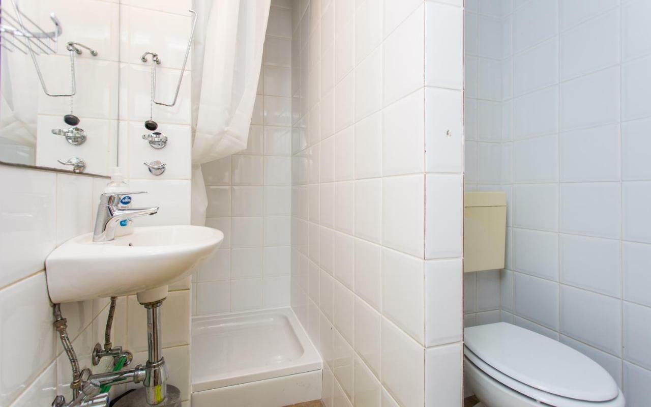 Studio Apartman Mija 2A **** Malinska Zewnętrze zdjęcie