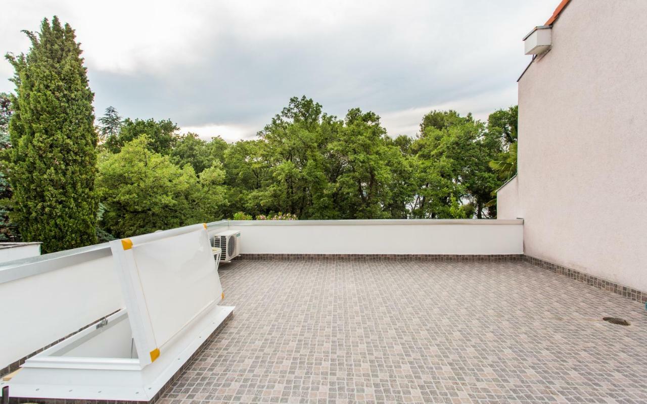 Studio Apartman Mija 2A **** Malinska Zewnętrze zdjęcie
